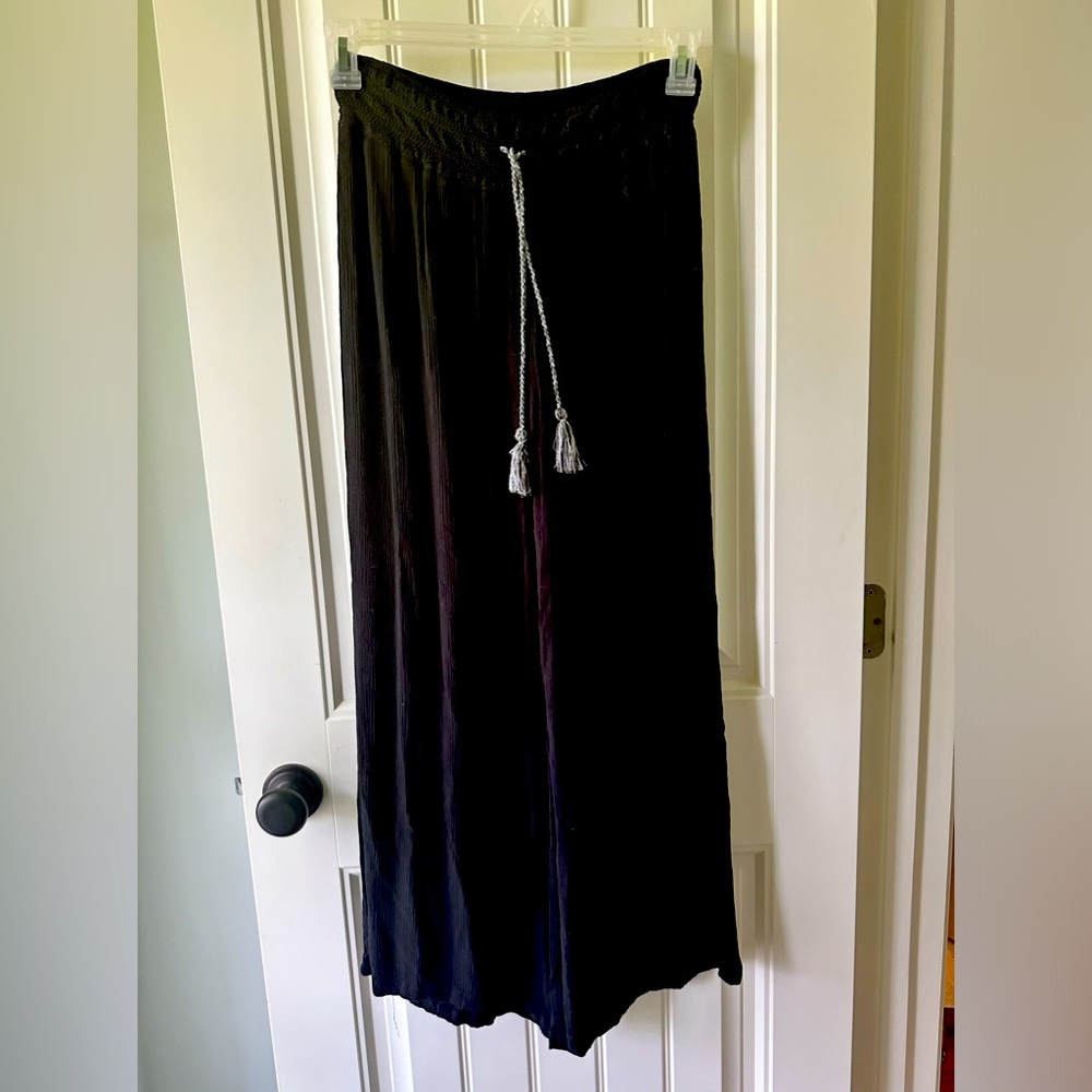 Black wide leg pants